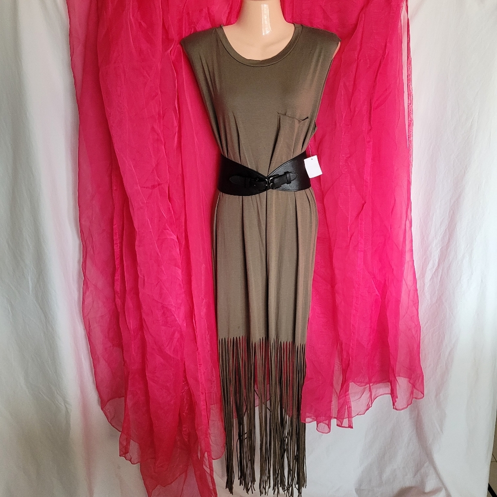 NWT Soprano Sleeveless Fringe Dress (dress only)